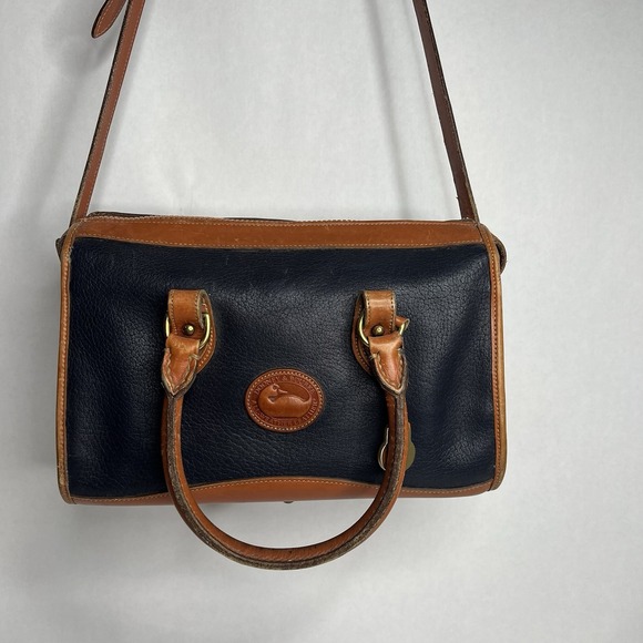 Vintage Dooney And Bourke Navy Brown Bag Leather‎ All Weather Well Loved - Picture 1 of 11